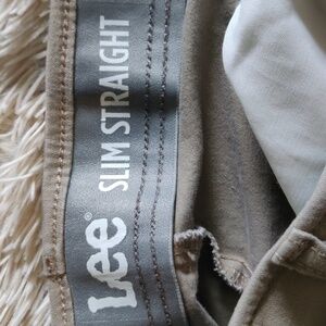 Lee slim straight kakhis 32x32 like new never worn